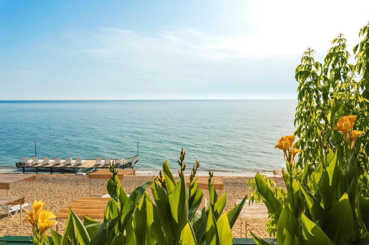 Troas Beach Hotel Tavakli Exterior photo